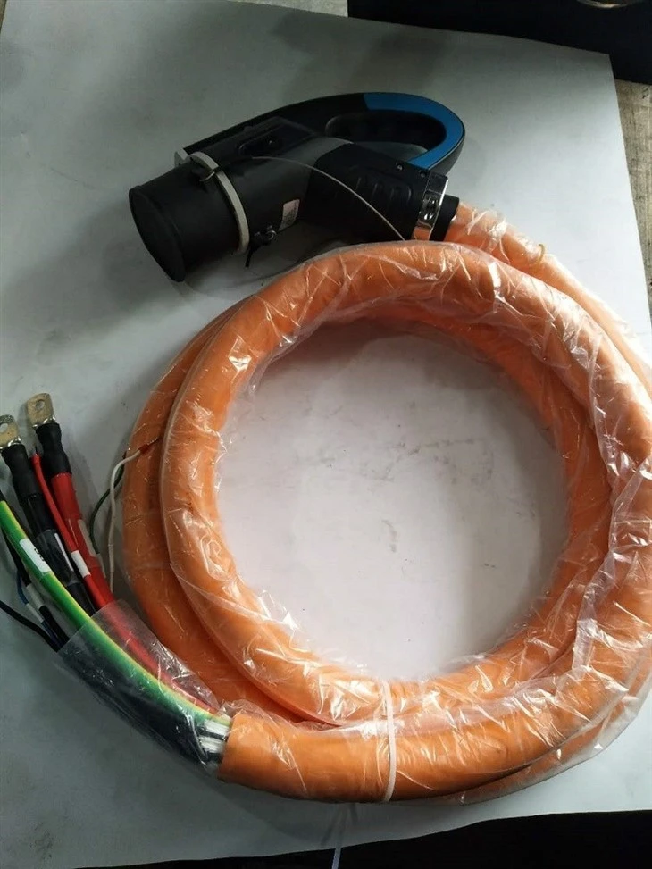 Forklift Parts 250A 750V/1000V DC Charging Coupler For Byd Forklift (LDDC4-200CT1030) high quality
