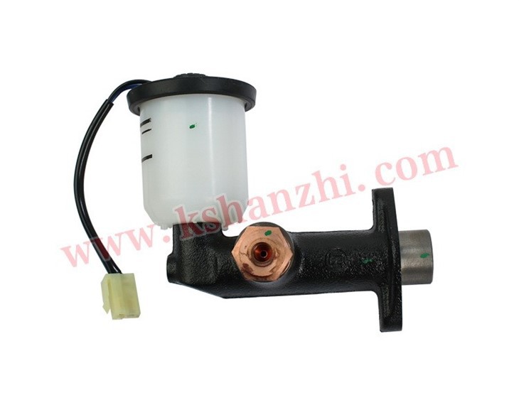 Forklift Parts 47260-43631-71 Brake Master Cylinder For 2TD25, 100% Genuine suppliers