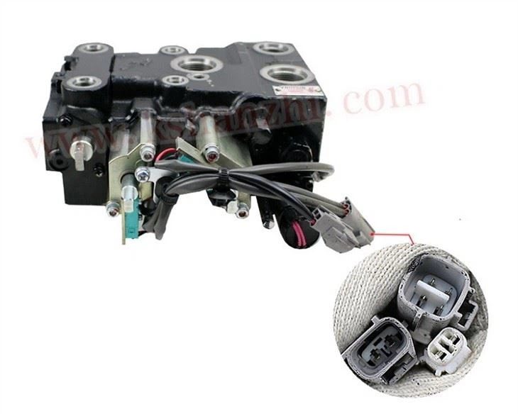 Original3 Spools Hydraulic Multi-Way Valve For 7FD40~50 (67620-30910-71)